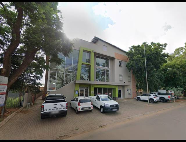 1,090M² BUSINESS CENTRE FOR SALE IN POLOKWANE CENTRAL
